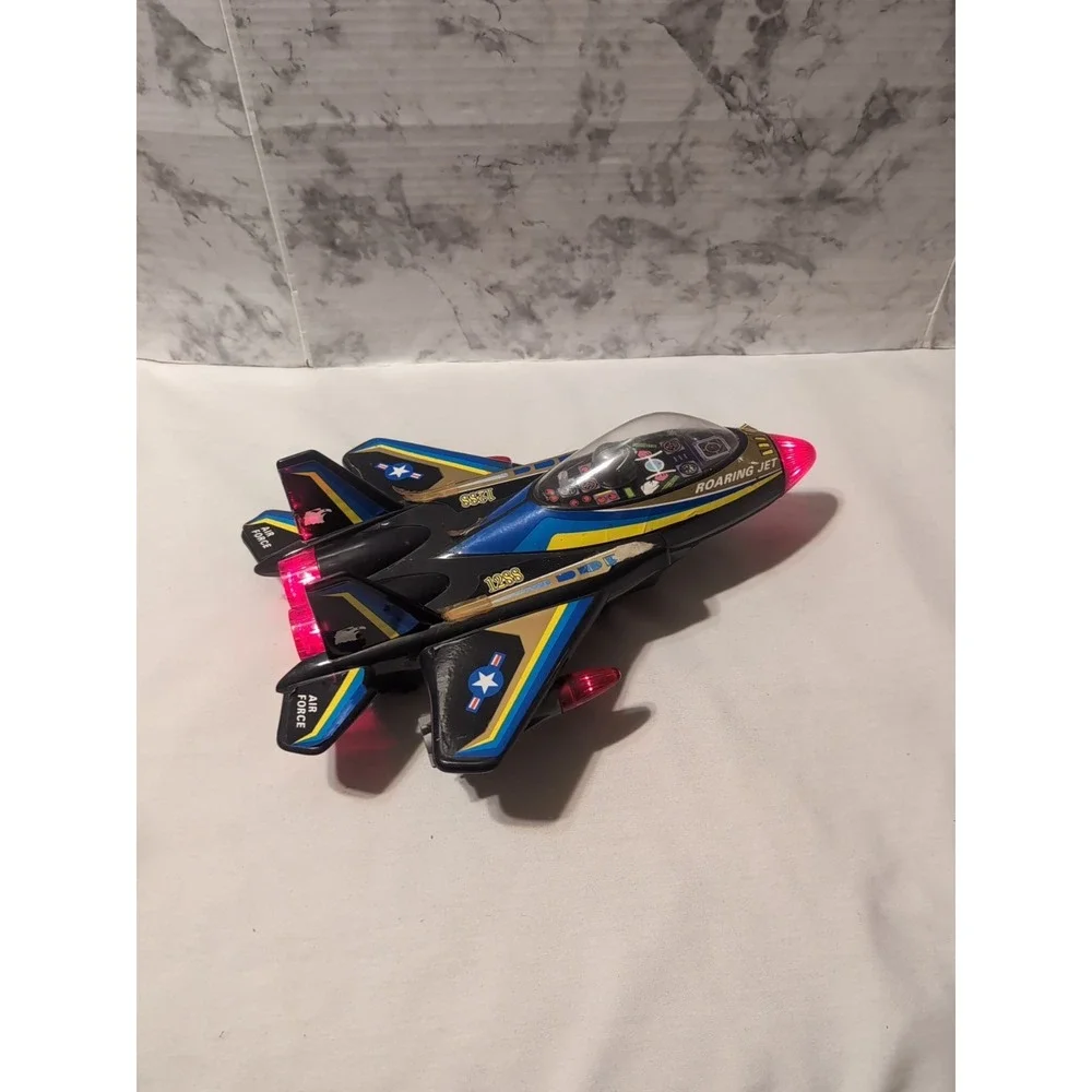 VINTAGE 80'S ROARING JET BATTERY OPERATED TOY PLANE Lights & Sound WORKS 13